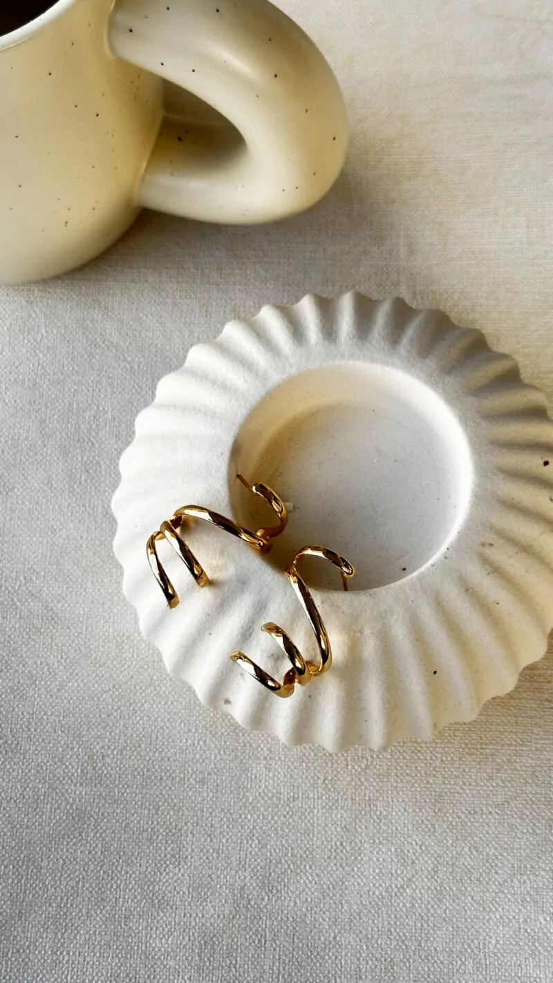 brinco Adila ouro - Imagem 3