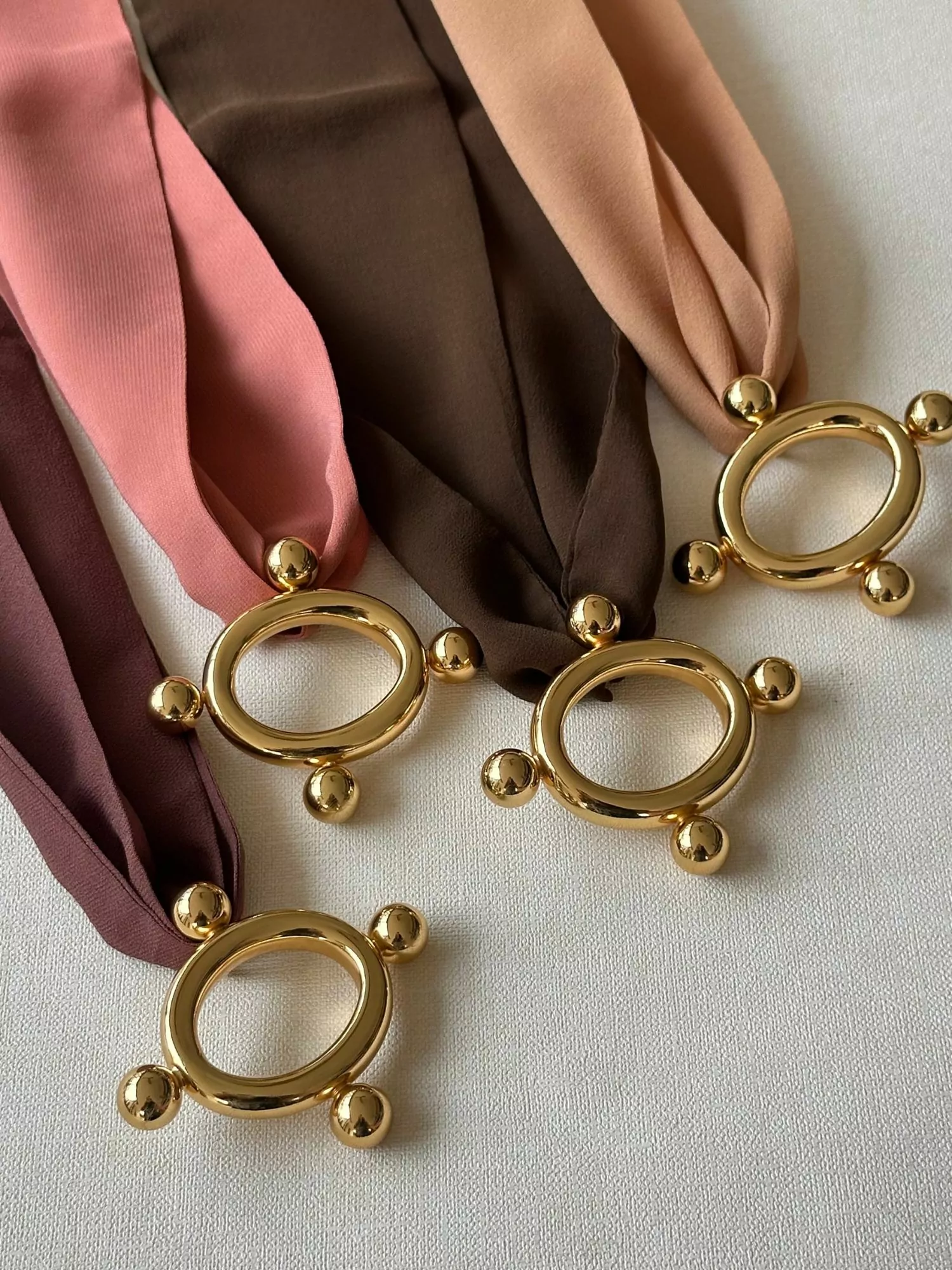 Faixa seda Filipa ouro mocha - Imagem 3