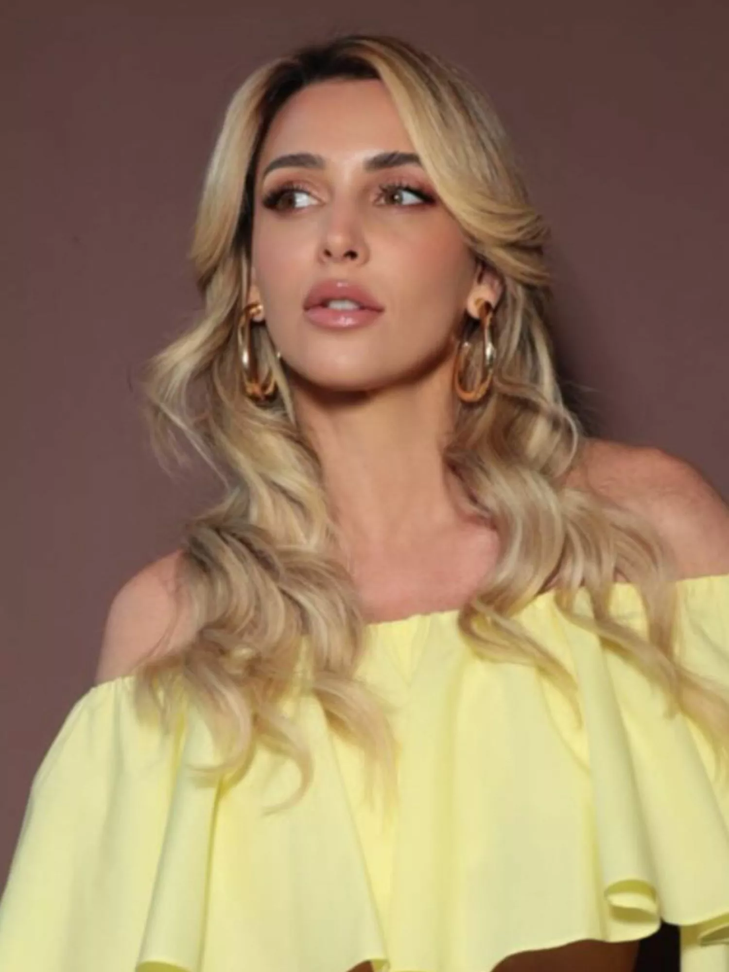 Argola Miel ouro G - Imagem 6